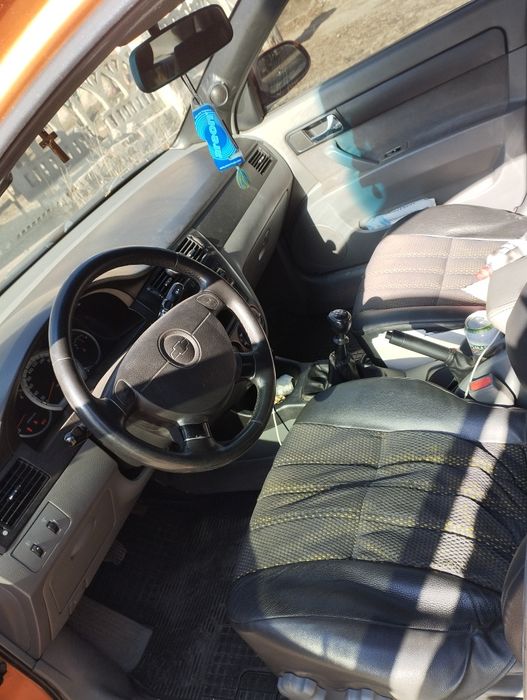 Продам    Лачеті