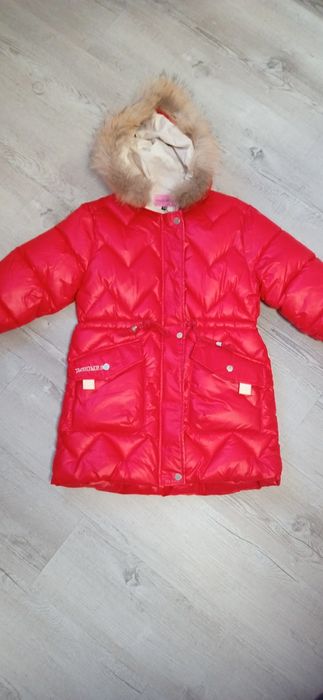 Зимова куртка на дівчинку 8-10