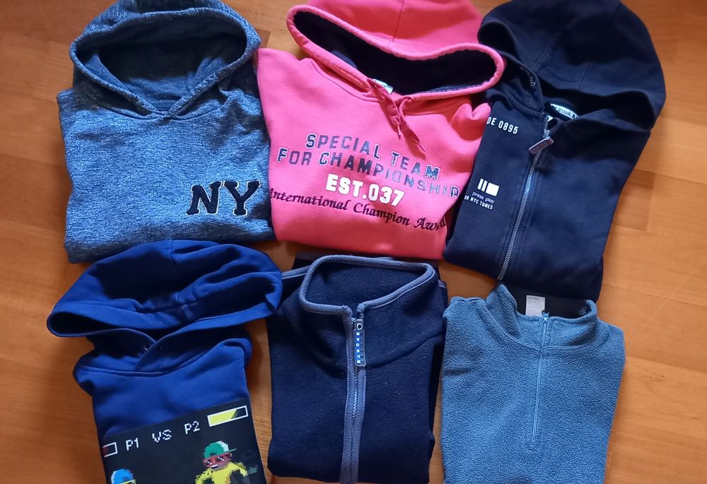 Bluzy chłopięce, polary (cena za 6 sztuk)