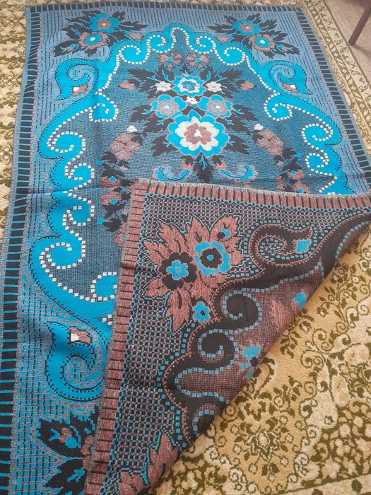 Покривало- килим двохсторонній 250×150