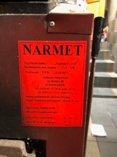 Piec na węgiel i drzewo