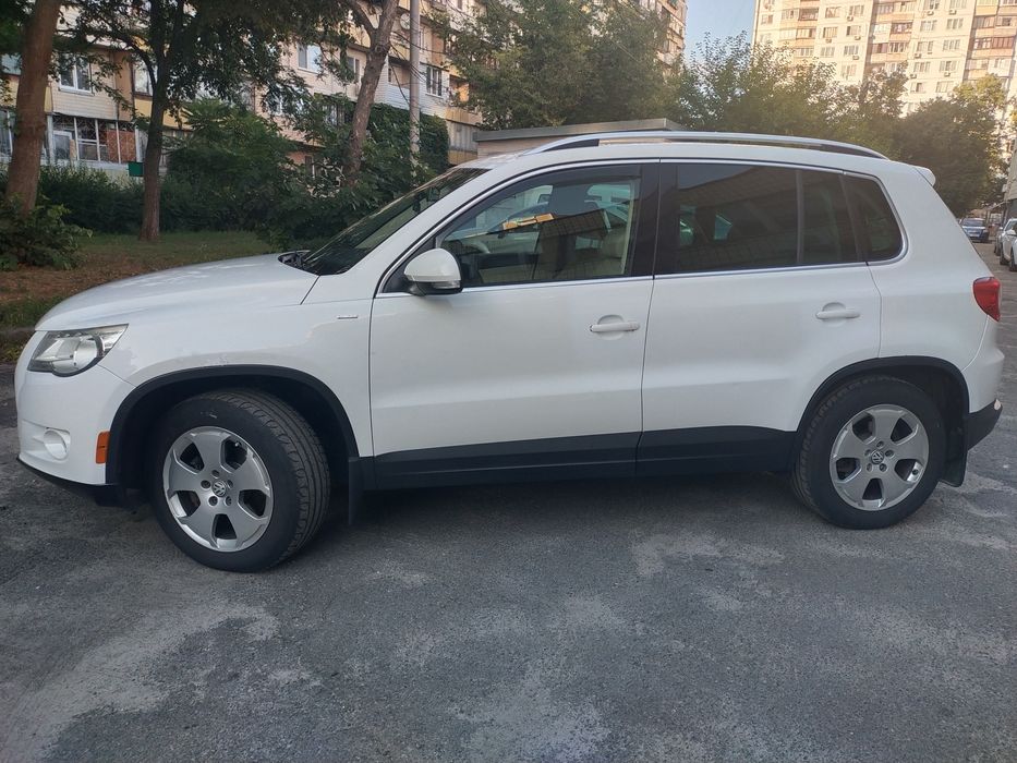 Volkswagen Tiguan 2010 VIN WVGBV7AX3AW532836 фото оголошення 11 з 17