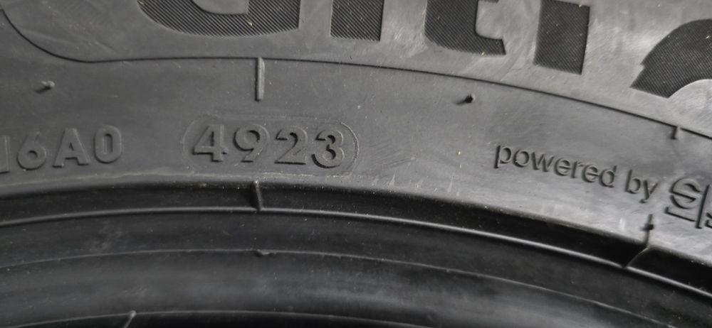 E23 4 x 245/45r18 Giti winter W2 100V XL opony zimowe nowe