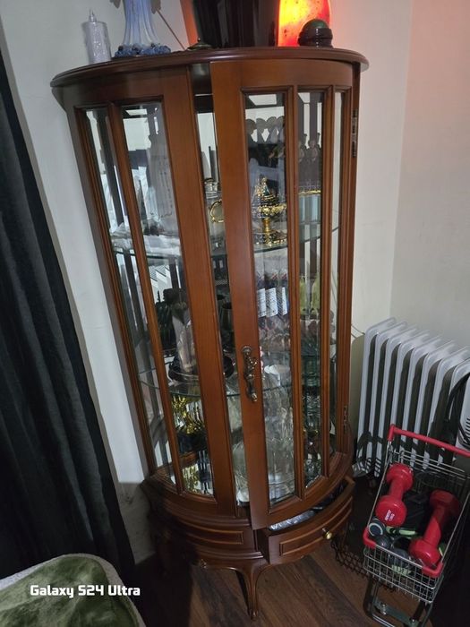 - Vendo  vitrine