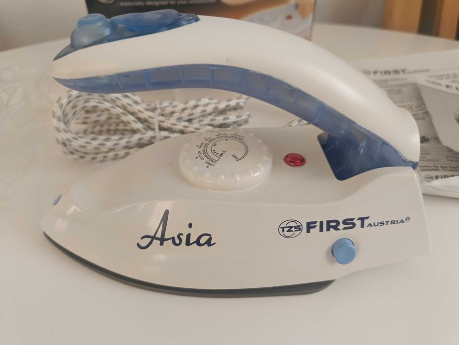 Żelazko podróżne składane 1000 W małe First Austria