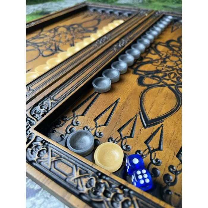 Нарды из стекла и натурального дерева ручная робота