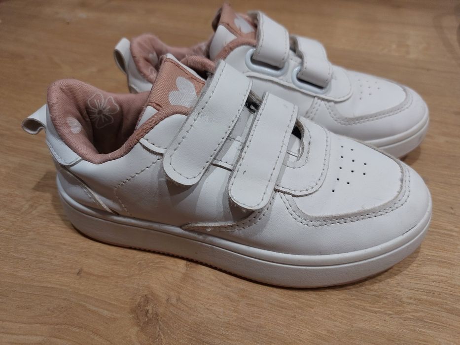 Adidaski dla dziewczynki