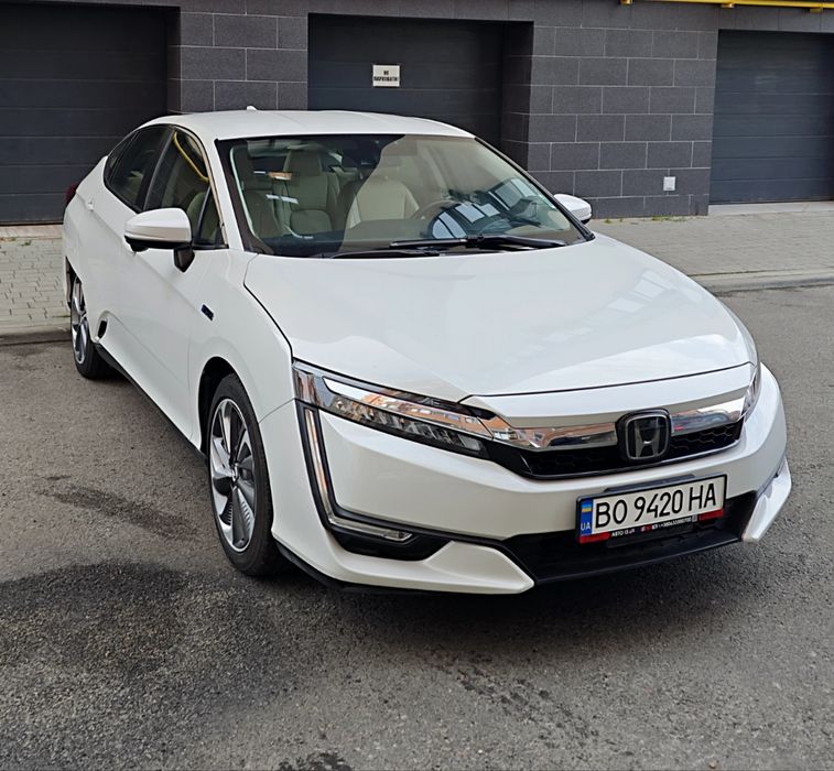 Honda Clarity Hybrid 2020