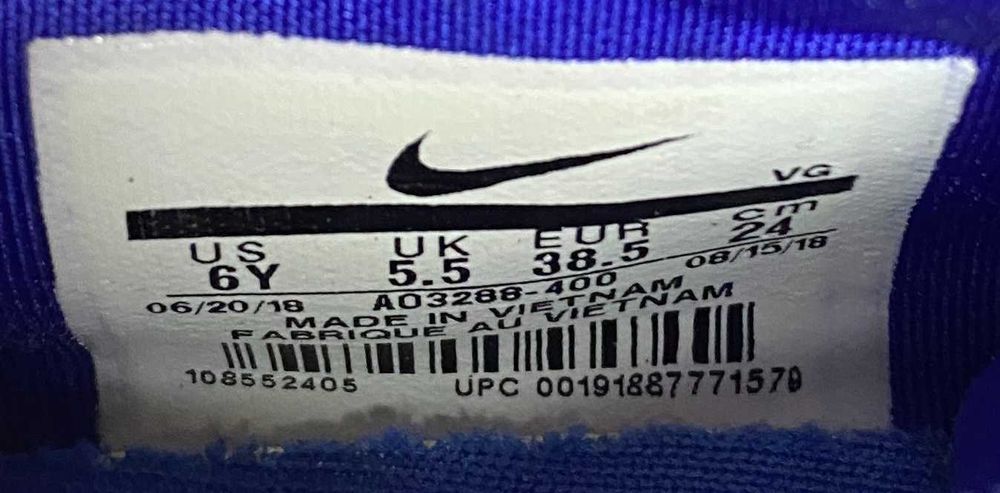 Buty korki plastikowe / lanki NIKE PHANTOM Vsn Club DF/FG r. 38,5