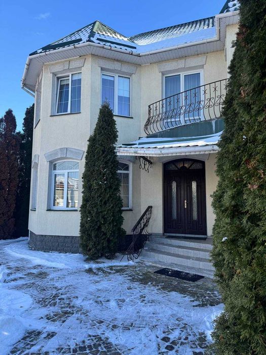 Престижна локація, якісний будинок, 16 соток, БАНЯ на дровах