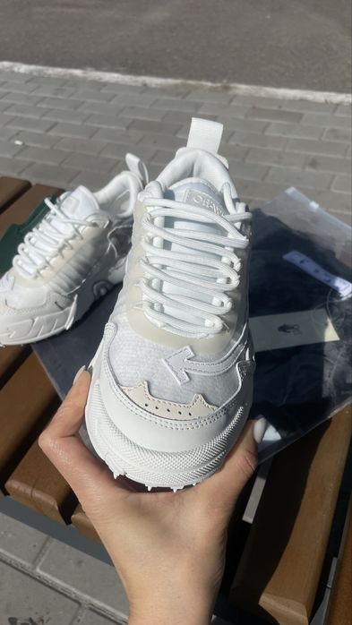 Кросівки off-white 39 розмір