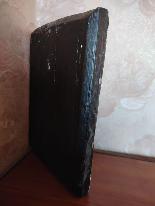 Ікони на дошці церковний сюжет.