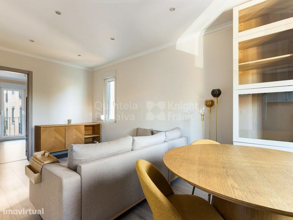 Apartamento T2+1 para arrendamento mobilado na Encarnação