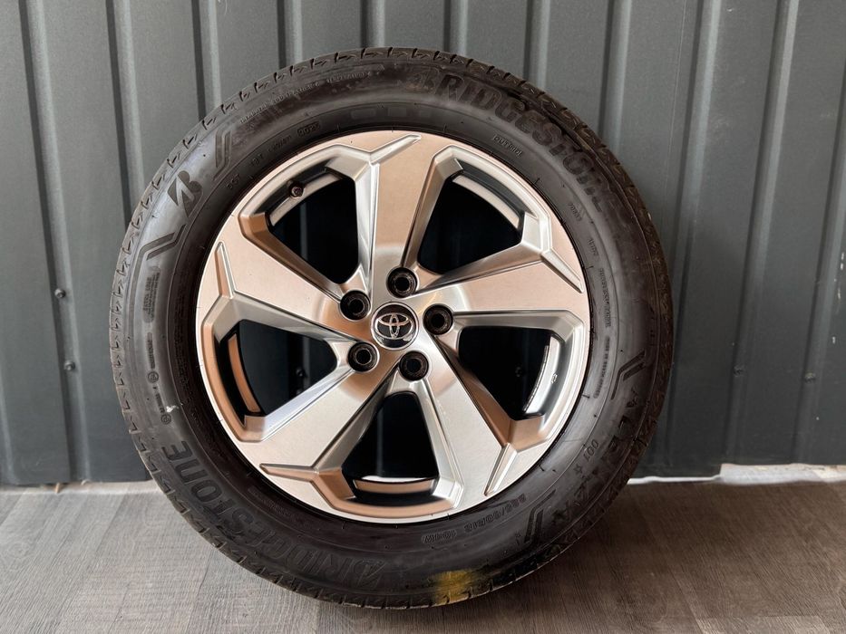 Toyota RAV4 R18 диск 1 шт поштучно з резиною сірий Bridgestone Alen...