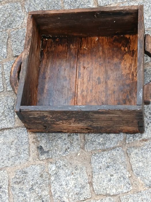 Balança antiga madeira