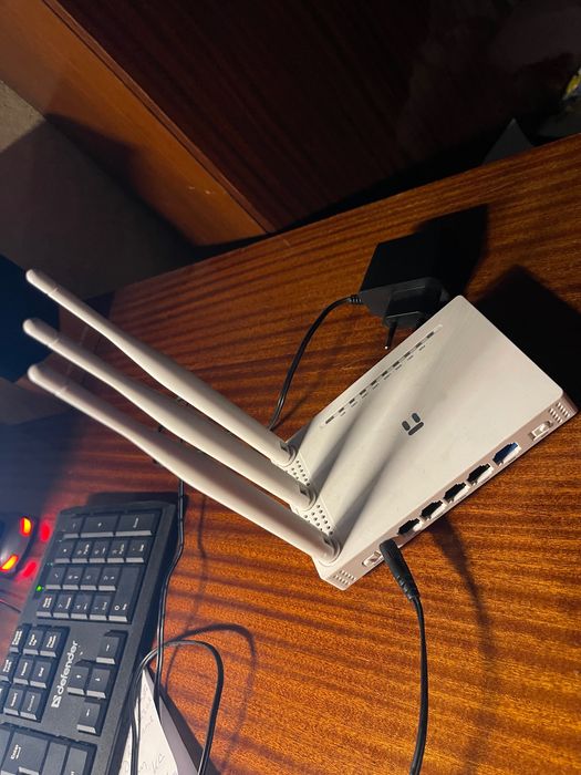 роутер Netis WF2409E