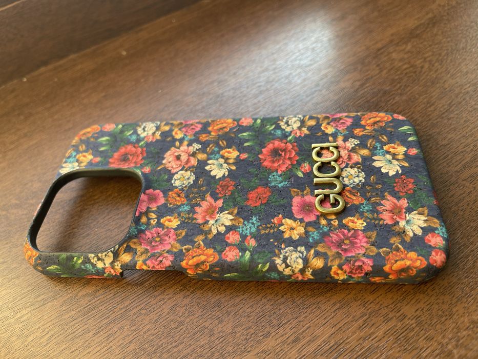 Защитный чехол GUCCI для iPhone 15 Pro Max