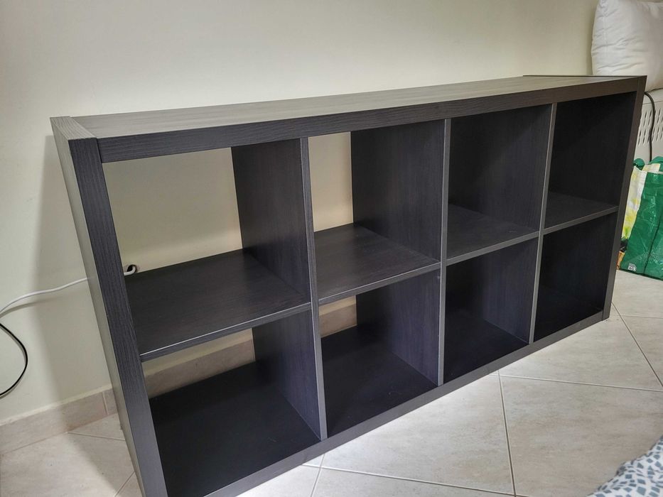 Estante Ikea preta