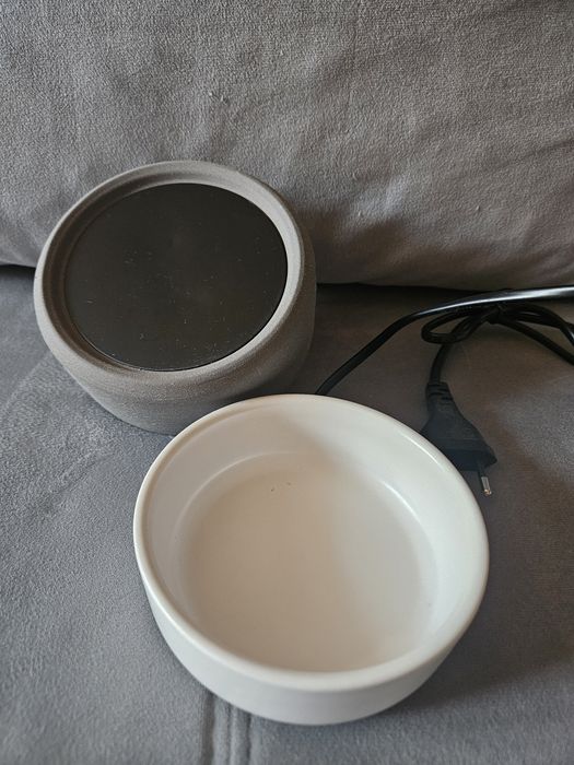 Podgrzewacz świec i wosków Candle Warmers 2 w 1, nowy