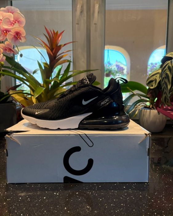Nike Air Max 270