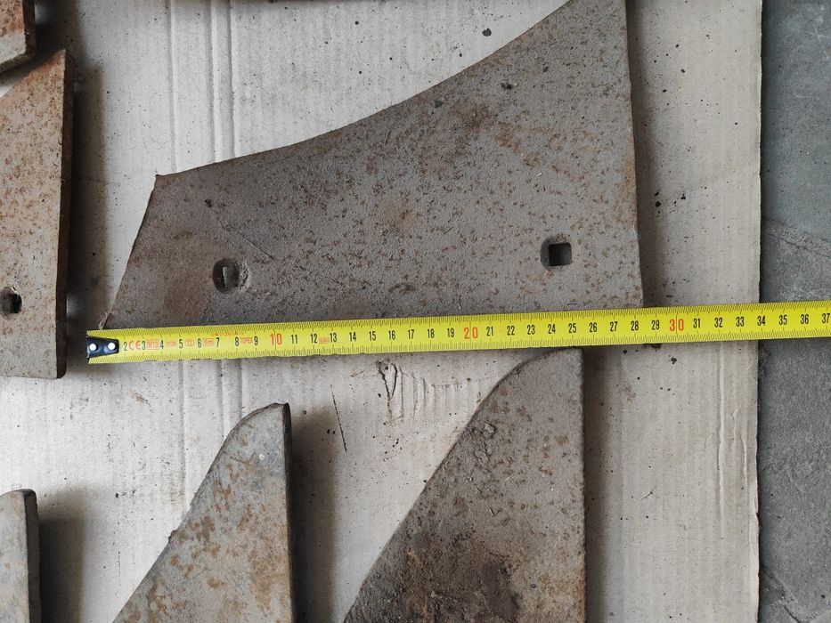 Продам лемех, плуг,грудинка, отвал, навеска