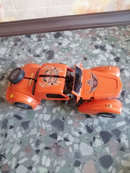 Auto robot lata 90