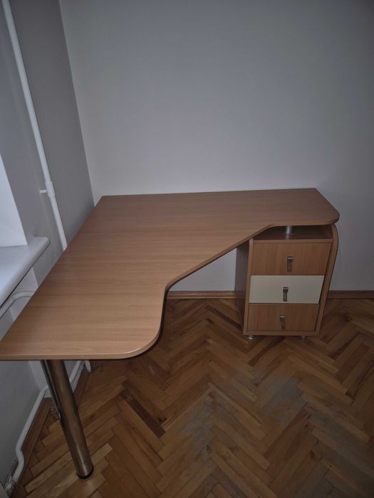 Комплект меблів. Кутова шафа, письмовий стіл з тумбою