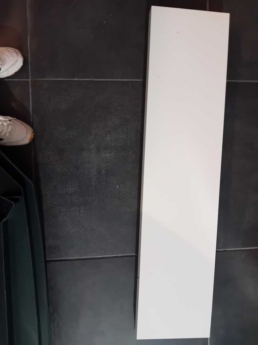 2 Estantes brancas IKEA 1,10 X 0.26