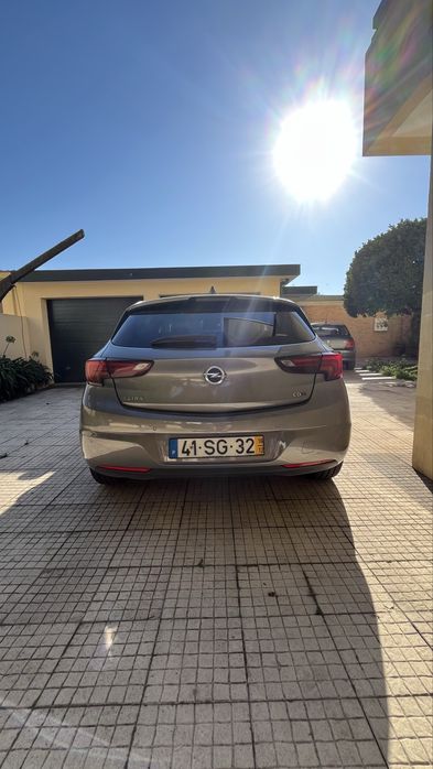Opel Astra 1.6CDTI Dynamic 110CV