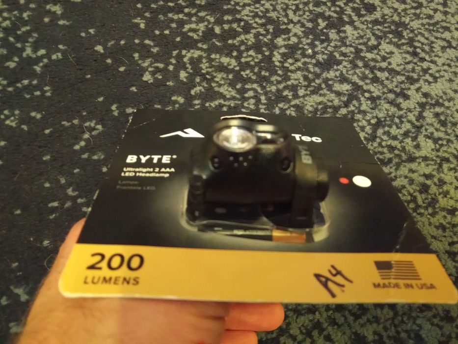 Тактичний налобний ліхтар Princeton Tec Byte LED