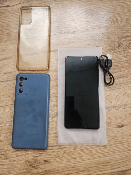 Смартфон samsung s20FE 8/256