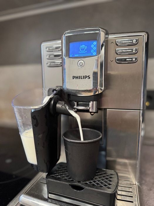 Кавомашина Philips Saeco Latte Go