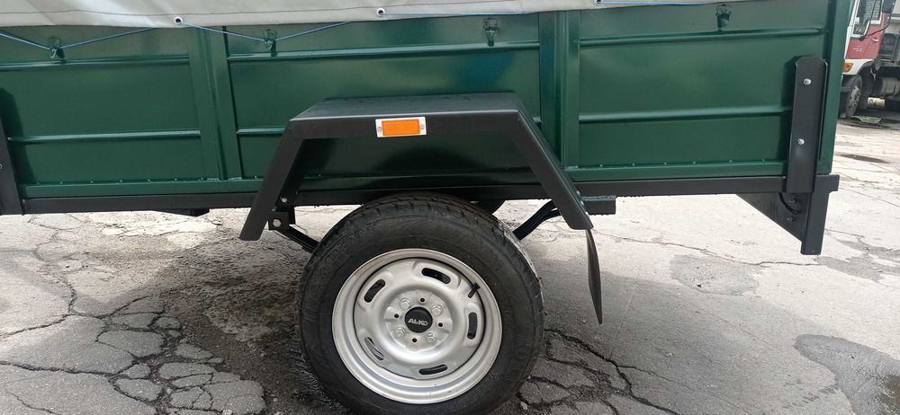 Легковой прицеп 2000х1300,от завода,новый ,документы.