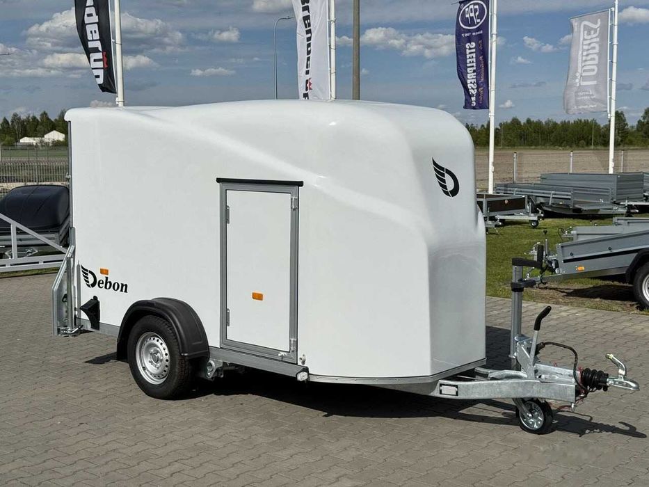 Atrelado de carga e transporte moto caixa fechada