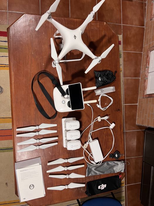 Drone DJi Phantom 4 Pro+ comando com ecra - como novo