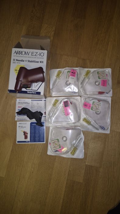 EZ-IO® Bone Drill для внутрішньокісткового доступу