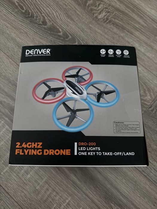 Drone com luzes