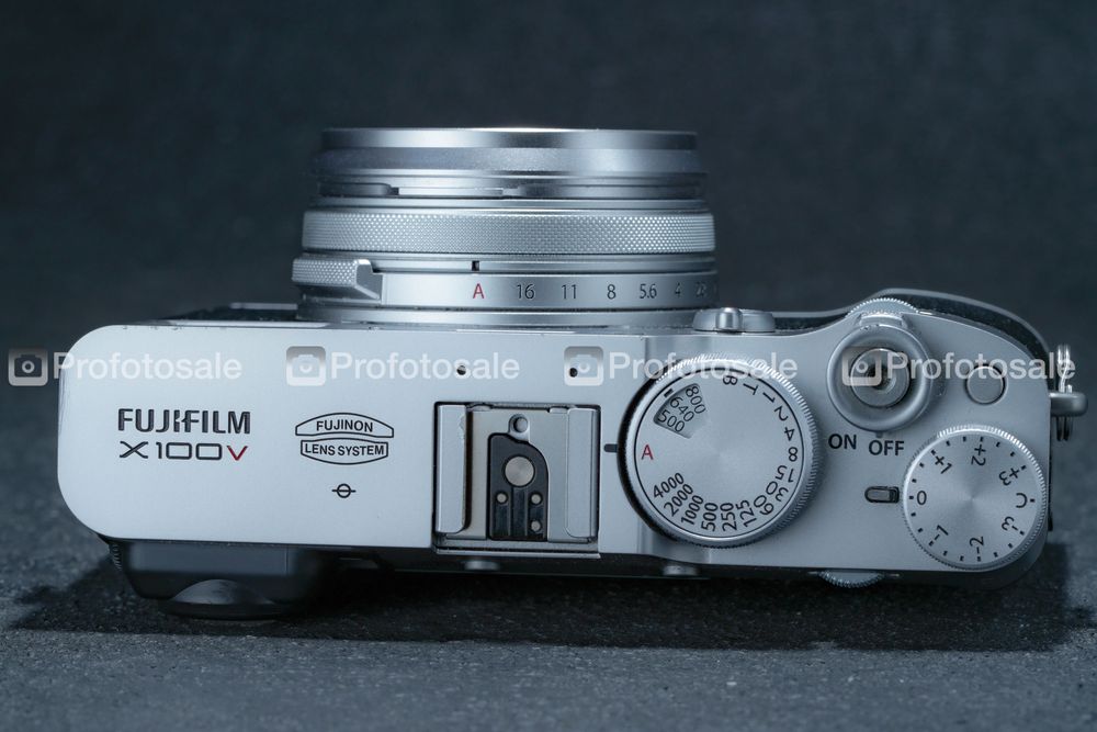 Фотоапарат Fujifilm X100V