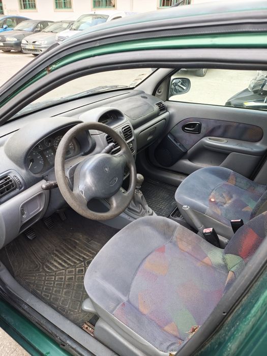 Renault Clio 2000