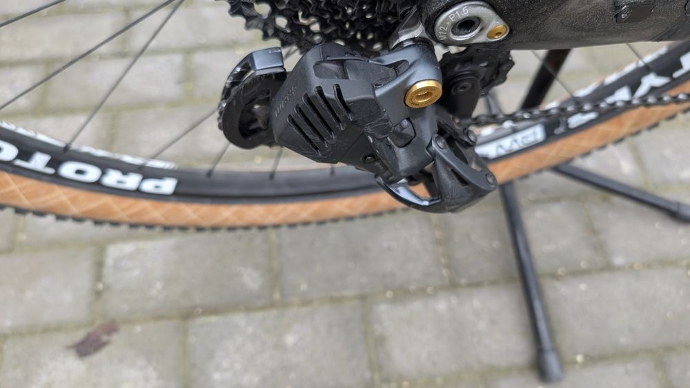 Suspensão total CR 9.1 XX1 ASX electrónico