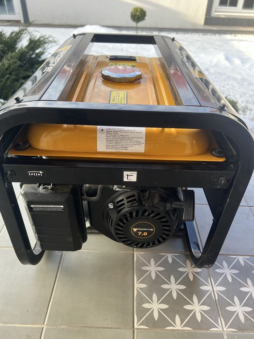 Генератор бензиновий 3 квт