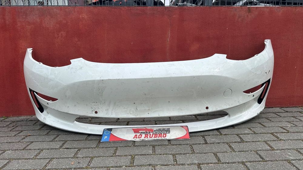 Parachoque Tesla model 3