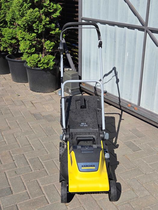 Акумуляторна газонокосарка Karcher LMO 4-18 Dual Battery Set