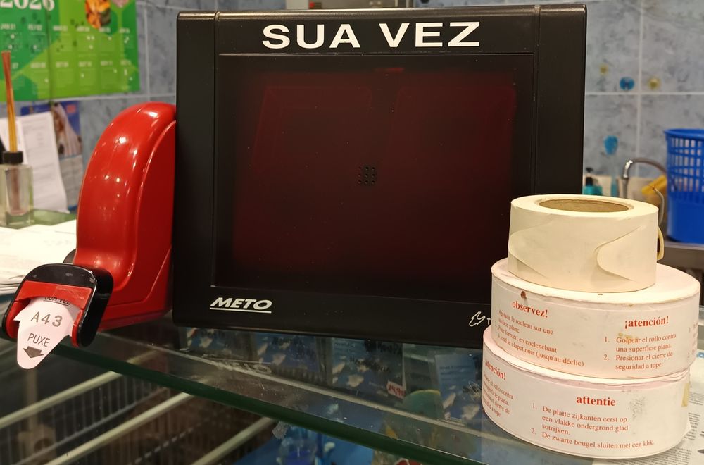 Dispensador de Senhas Electrónico+ Senhas com Monitor e rolos de senhas