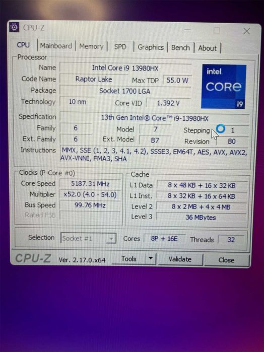 Laptop MSI Vector 16 hx a13vhg-rtx 4080 | 64GB ram | 3TB ssd | gw