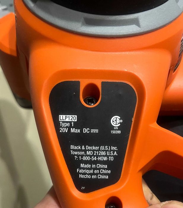 **Акумуляторна пилка-ножиці Black+Decker LLP120 Alligator 20V MAX**