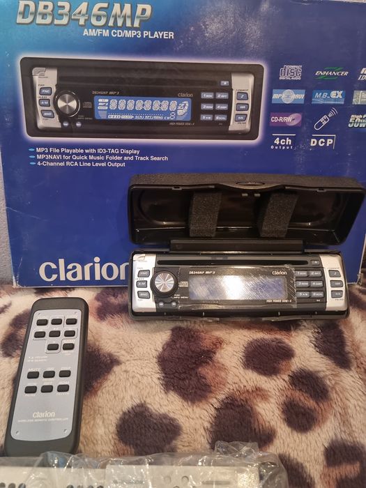 Новая автомагнитола Clarion