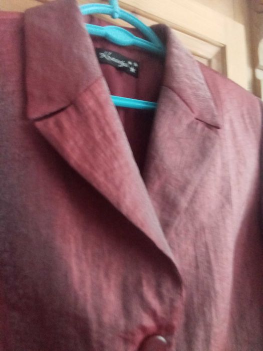 Elegancka marynarka żakiet z połyskiem bordowa kreacja 40 42