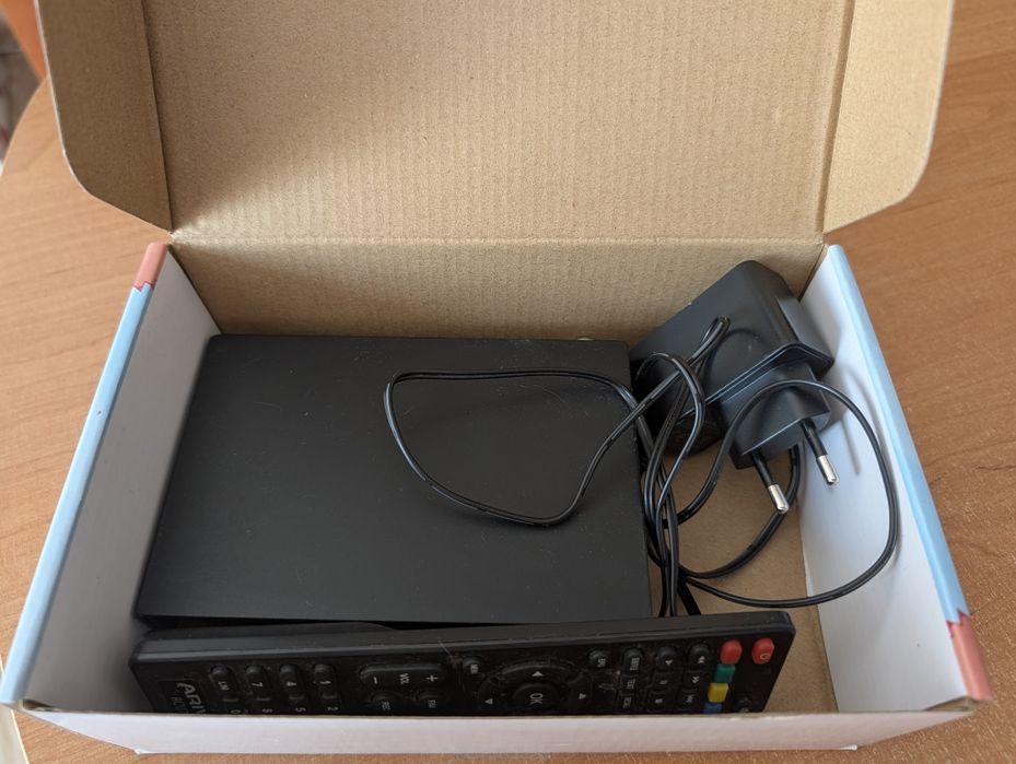 Dekoder DVB-T2 - ARIVA T75