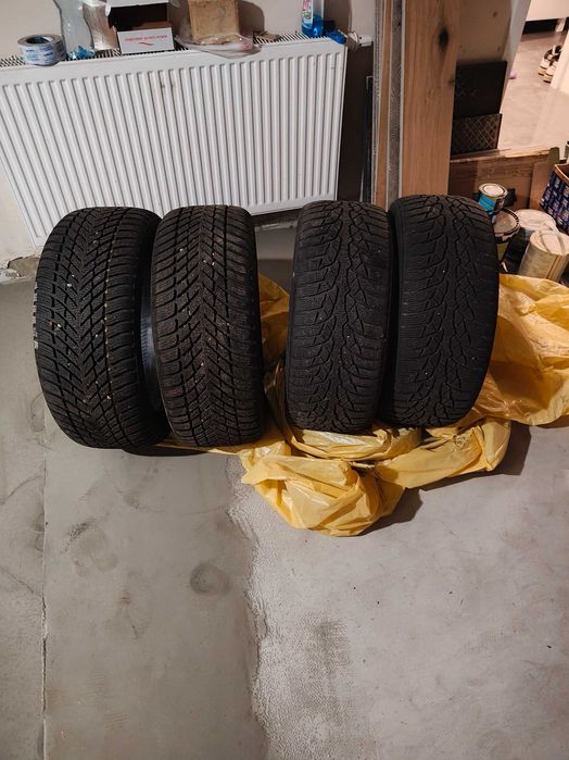 Opony Nokian Snowproof R17